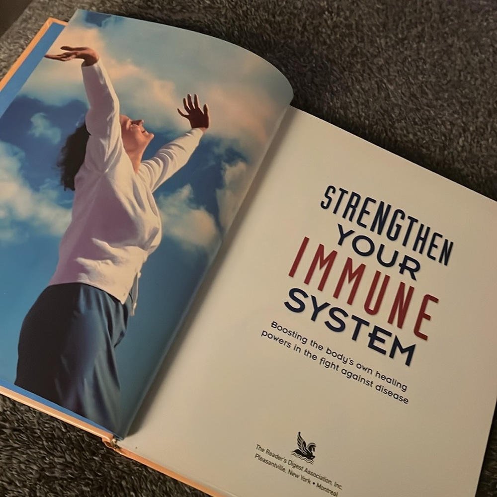 STRENGTHEN YOUR IMMUNE SYSTEM HARDCOVER BOOK READERS DIGEST - Picture 7 of 17